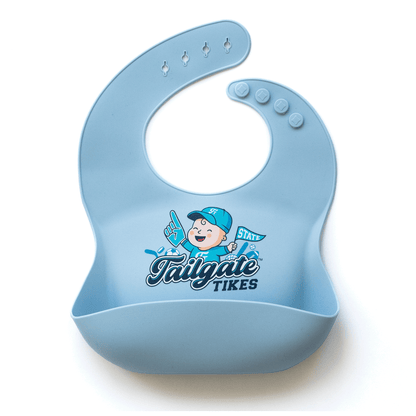 BPA-free silicone baby bib for boys, easy to clean with adjustable fit, featuring a fun and practical design for mealtime.