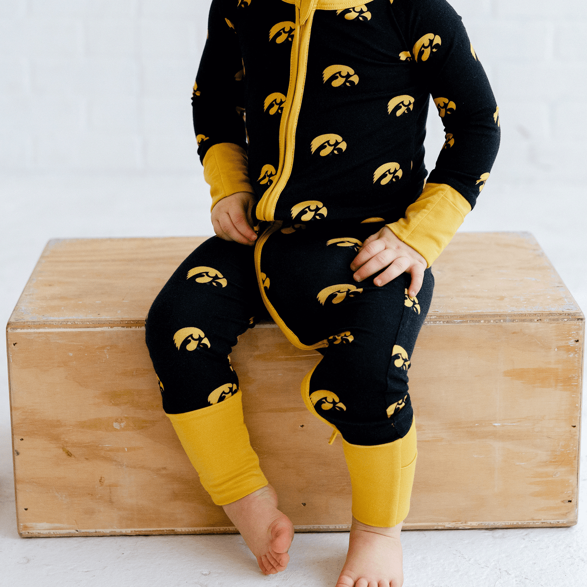 Iowa Hawkeyes Zippered Onesie with zipper.