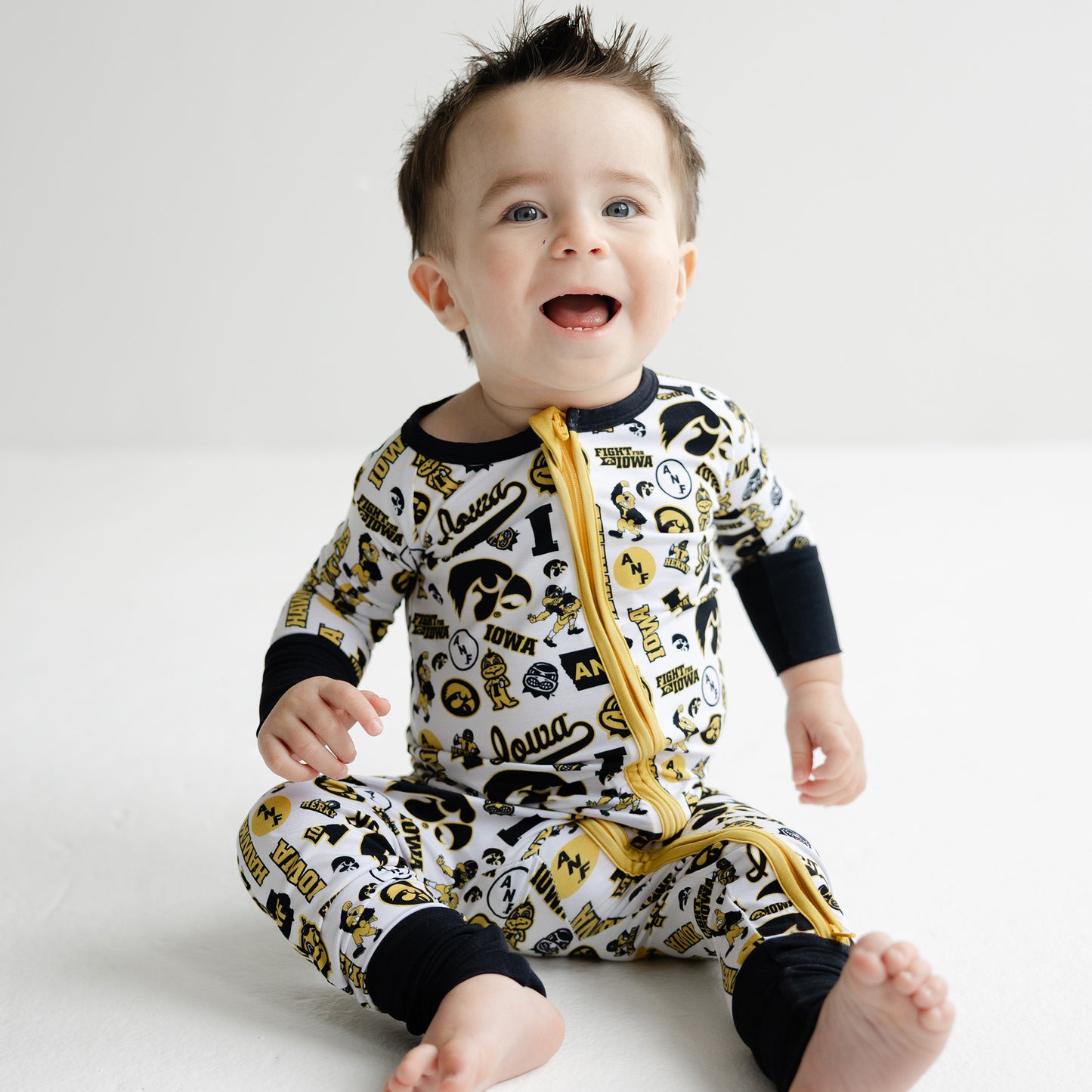 Iowa Hawkeyes baby bamboo zippy one-piece sleeper with officially licensed team print