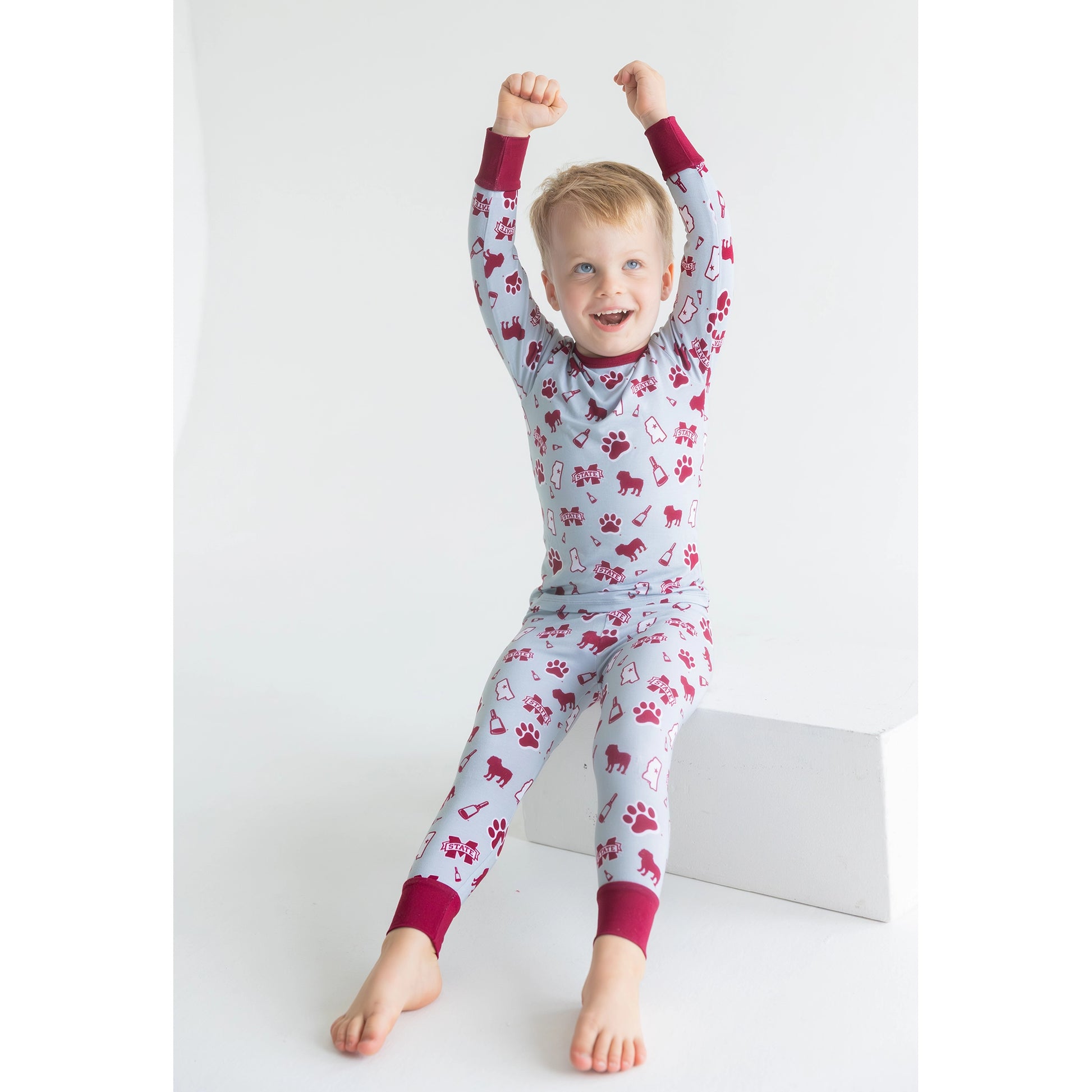 Mississippi State Bulldogs bamboo Long Sleeve And Pants Pajamas made from soft bamboo.