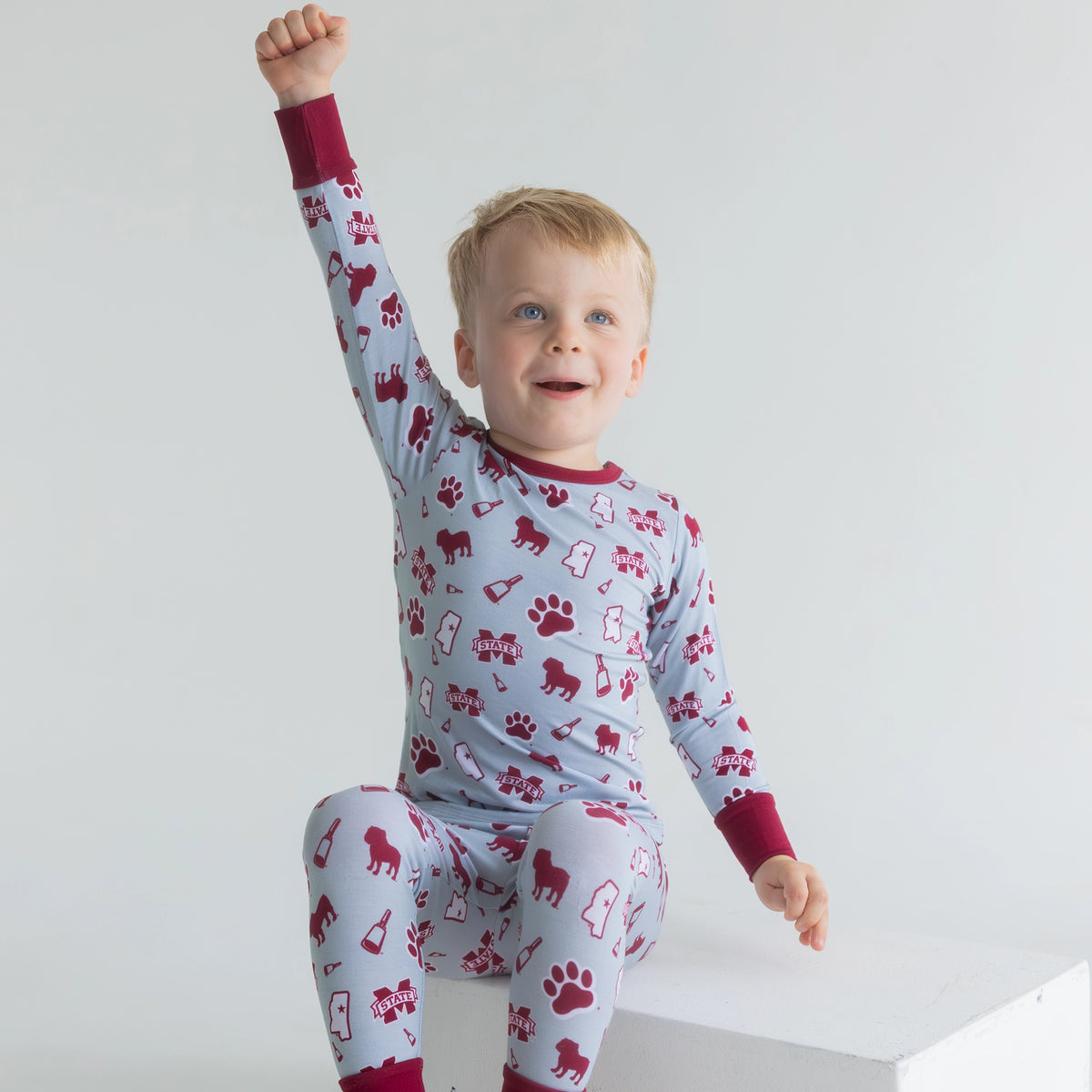 Mississippi State Bulldogs soft bamboo Two-Piece Pajama Setfeaturing bold team logo print.