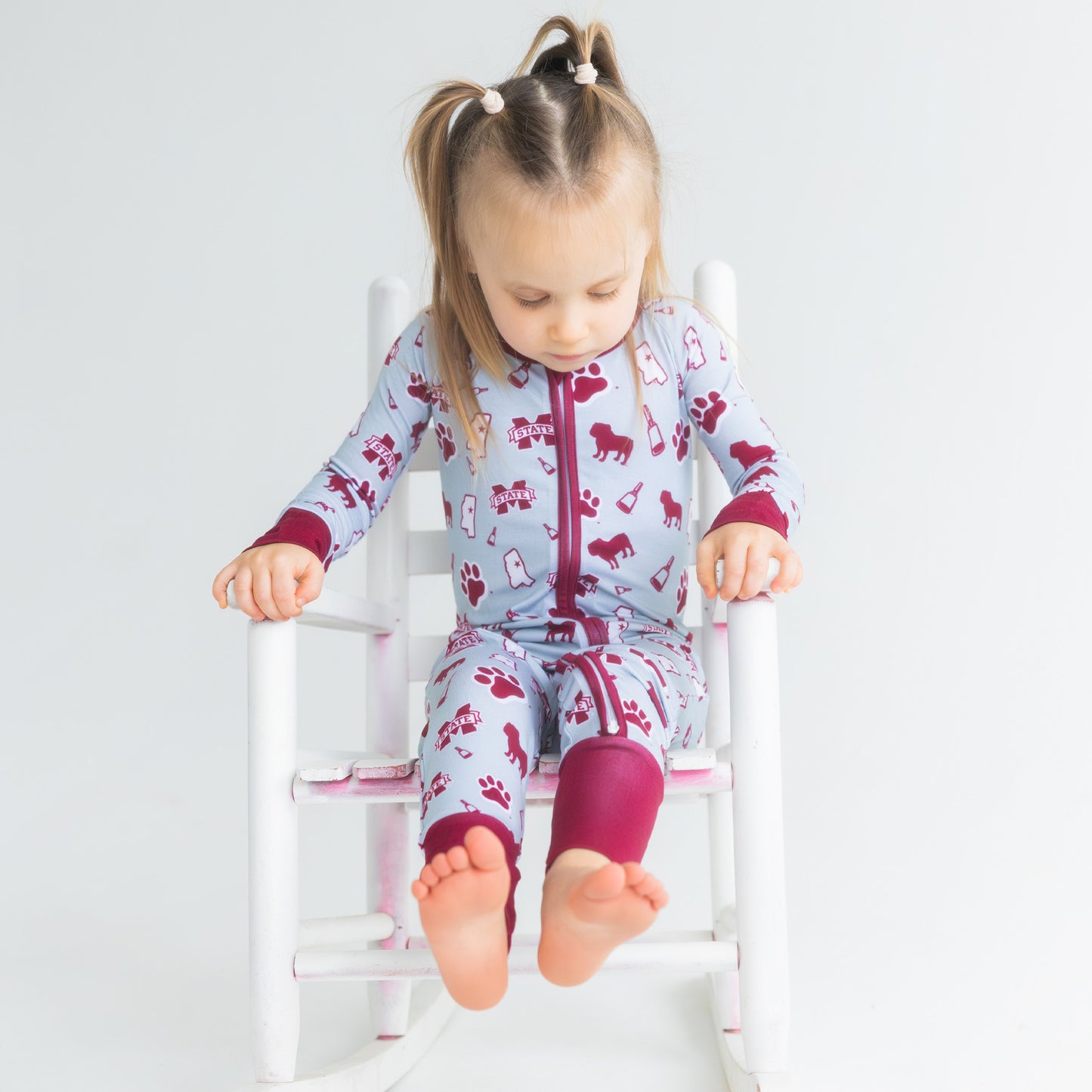 Mississippi State Bulldogs collegiate baby one-piece sleeper for Bulldog fans